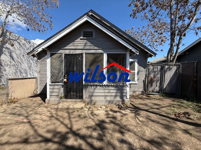 property at 211 N Pierce Ave