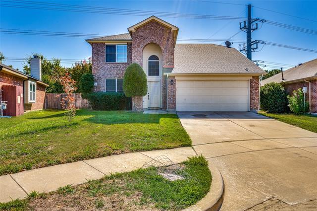 11804 Gold Creek Dr E in Fort Worth, TX - Foto de edificio