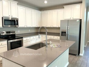 2535 Laylas Wy in Jacksonville, FL - Foto de edificio - Building Photo