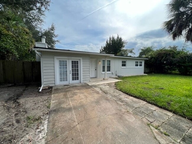 10944 Eniwetok Dr in Jacksonville, FL - Building Photo - Building Photo