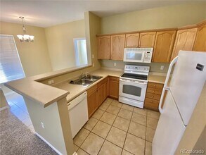 4045 S Crystal Cir in Aurora, CO - Building Photo - Building Photo
