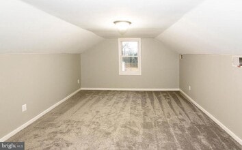 913 Wise Ave in Dundalk, MD - Foto de edificio - Building Photo