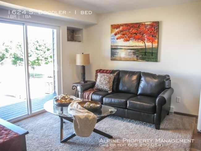 1624 S Doodler Dr-Unit -1 bed in Sioux Falls, SD - Building Photo - Building Photo