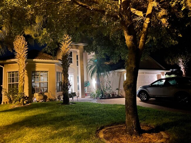 12398 Rock Ridge Ln in Ft. Myers, FL - Building Photo - Building Photo