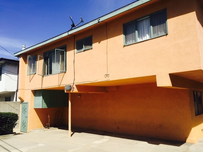 Ogden Arms in Los Angeles, CA - Foto de edificio - Building Photo