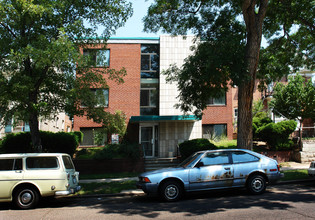 1210 Clarkson St in Denver, CO - Building Photo - Building Photo