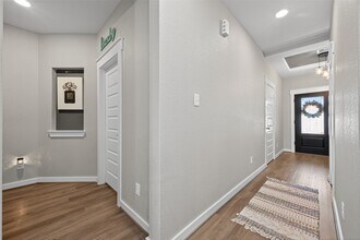 30301 Kingston Heath Dr in Cleveland, TX - Building Photo - Building Photo