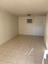 101 N 3rd St, Unit 11 in Copperas Cove, TX - Building Photo