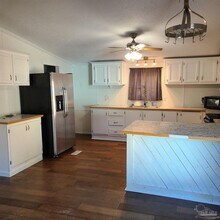 1111 Mills Ave in Pensacola, FL - Building Photo - Building Photo