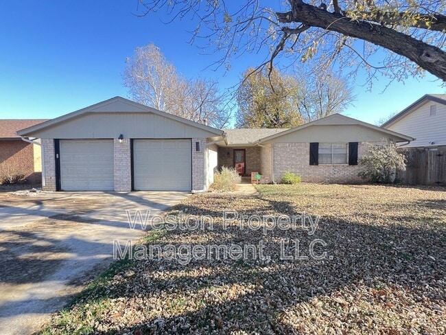 10408 Blue Spruce Rd in Oklahoma City, OK - Building Photo - Building Photo
