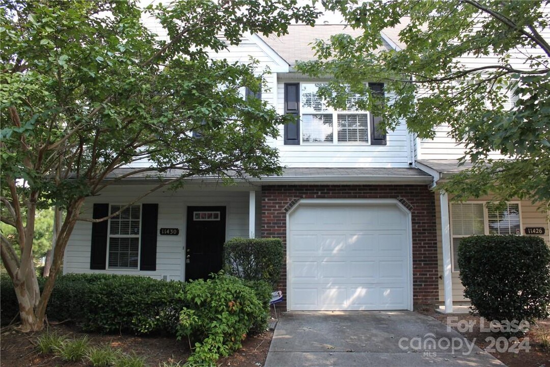 11430 Pedigree Ln in Charlotte, NC - Building Photo