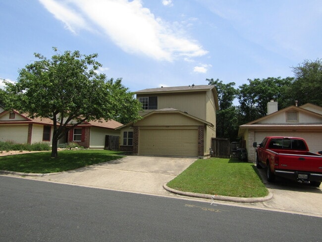 10609 Archdale Dr in Austin, TX - Building Photo - Building Photo