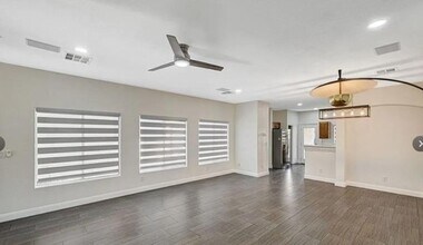1684 Spotted Wolf Ave in Las Vegas, NV - Building Photo - Building Photo