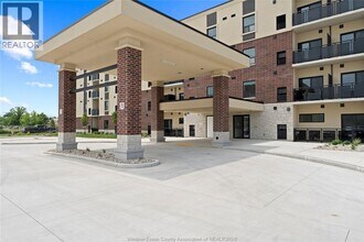 1 Parnell St in Essex, ON - Building Photo - Building Photo