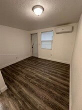 3328 Wilson St in Hollywood, FL - Building Photo - Building Photo