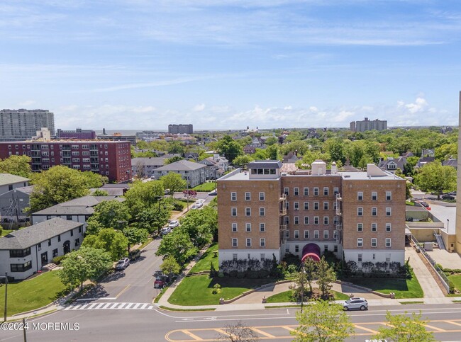 500 Deal Lake Dr in Asbury Park, NJ - Building Photo - Building Photo