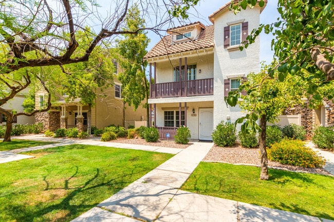 5708 S 21st Terrace in Phoenix, AZ - Building Photo - Building Photo