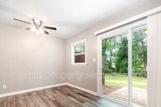 600 Camrose Dr in Charlotte, NC - Building Photo - Building Photo