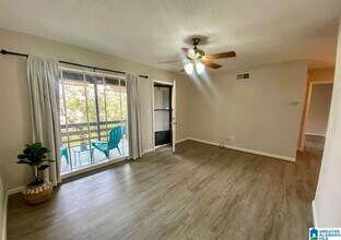 3101 Lorna Rd in Birmingham, AL - Building Photo - Building Photo