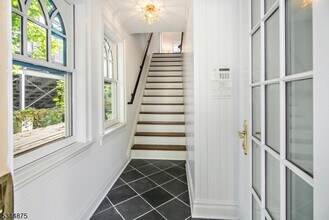 113 Washington St-Unit -B in Morristown, NJ - Building Photo - Building Photo