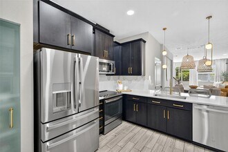 2419 Foggy Creek Cir in Clearwater, FL - Building Photo - Building Photo