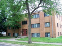 718 Van Buren St NE in Minneapolis, MN - Building Photo - Building Photo