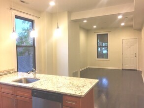 1421 W Huron St in Chicago, IL - Building Photo - Building Photo