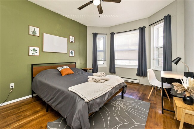 property at 1901 W Broad St