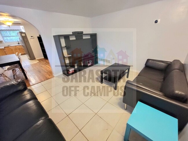 property at 1157 41st St