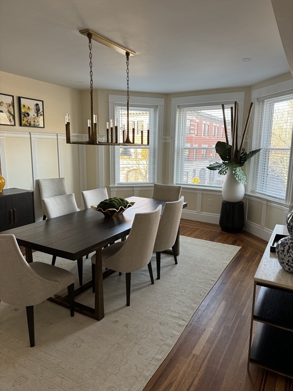3 Alton Pl, Unit 2 in Brookline, MA - Foto de edificio - Building Photo