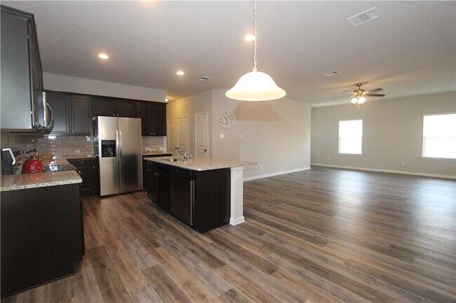 1066 Gaelic Dr in Georgetown, TX - Building Photo - Building Photo