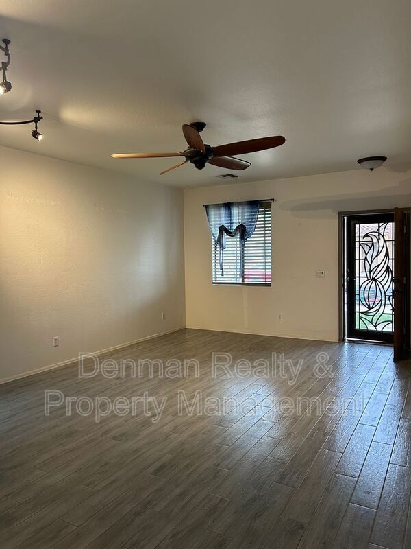 7044 W Alta Vista Rd in Phoenix, AZ - Building Photo - Building Photo