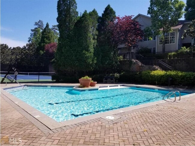 property at 1250 Parkwood Cir SE