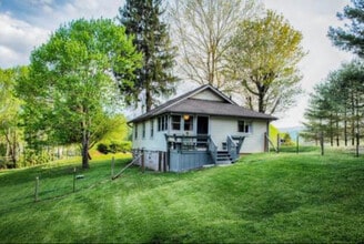 83 Piney Mountain Church Rd in Candler, NC - Building Photo - Building Photo