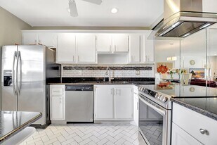 4070 Tivoli Ct in Greenacres, FL - Building Photo