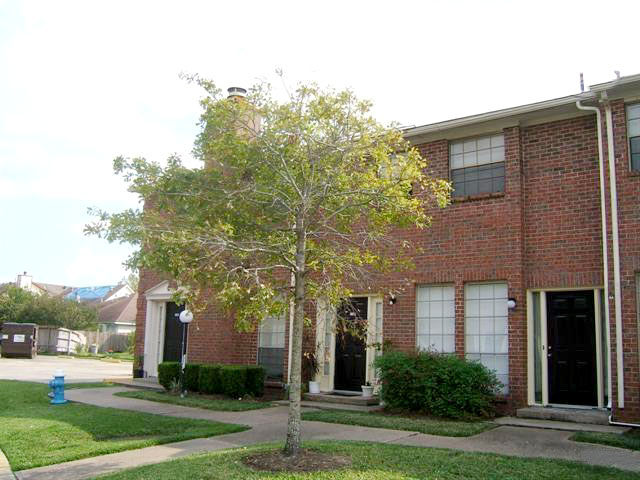 Georgian Townhomes in Houston, TX - Foto de edificio - Building Photo