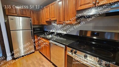 335 Cypress St in Manchester, NH - Building Photo - Building Photo