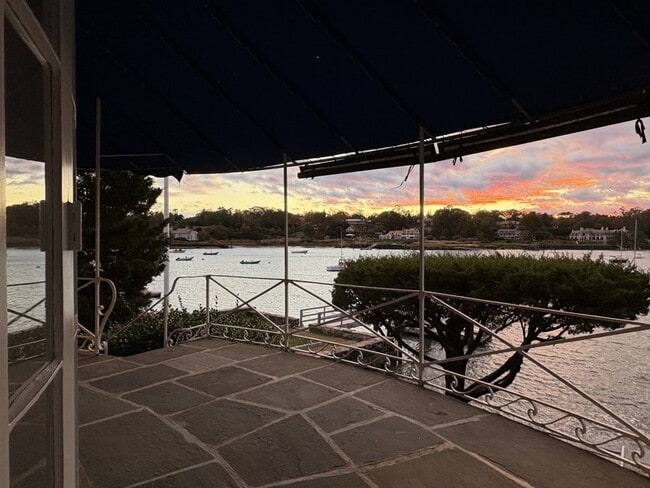 property at 700 Steamboat Rd