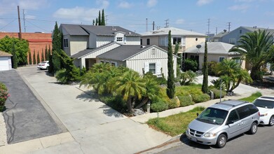 9030-9038 Reading Ave in Los Angeles, CA - Building Photo - Building Photo