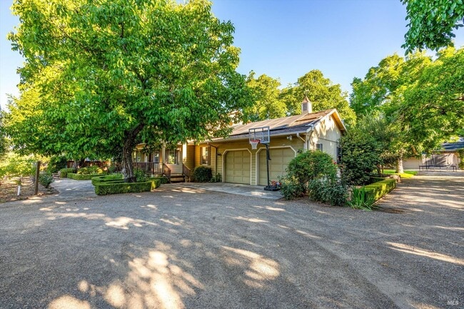property at 20 Rosedale Rd