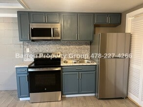 2431 Monroe Ave, Unit 2431 in Macon, GA - Foto de edificio - Building Photo