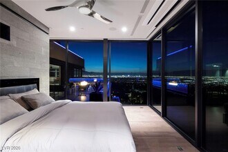 750 Dragon Ridge Dr in Henderson, NV - Foto de edificio - Building Photo