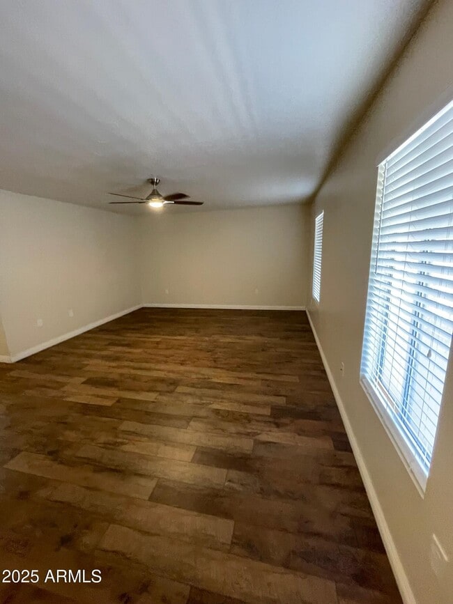 9627 W Greenway Rd in Sun City, AZ - Building Photo - Building Photo