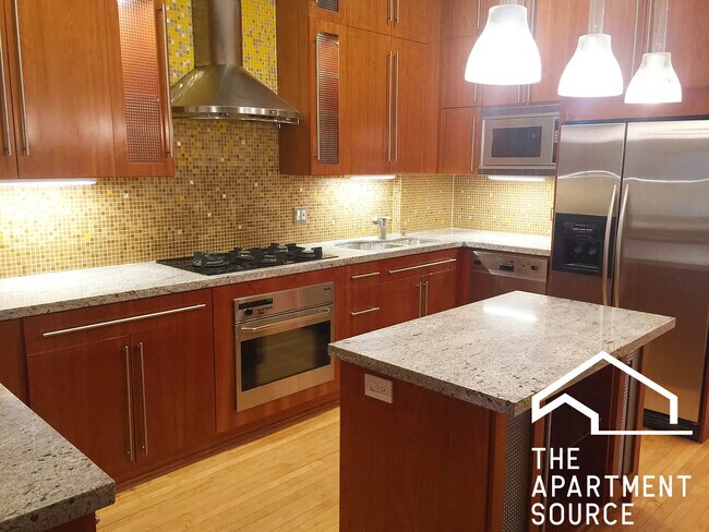 property at 3249 W Evergreen Ave
