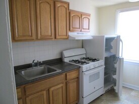 6319 Morton St, Unit Apt A