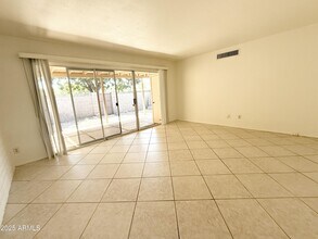 5554 N 10th St in Phoenix, AZ - Building Photo - Building Photo