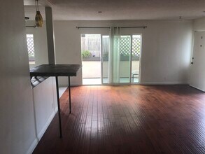 1424 Berkeley St, Unit 5 in Santa Monica, CA - Building Photo - Building Photo