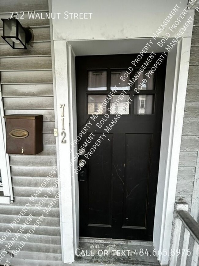 712 Walnut St in Lebanon, PA - Building Photo - Building Photo