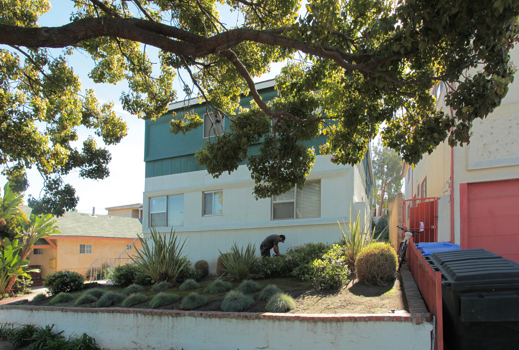 638 Grant St in Santa Monica, CA - Building Photo