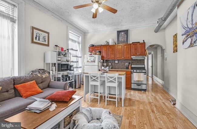 property at 3017 W Girard Ave